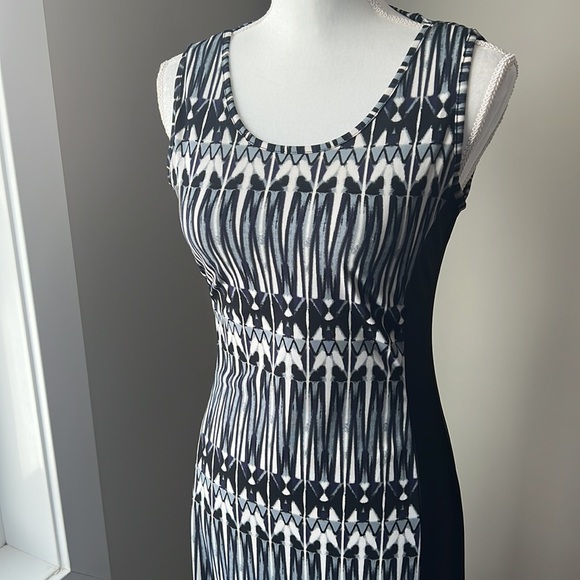 PerSeption Concept Maxi Dress - Picture 6 of 15